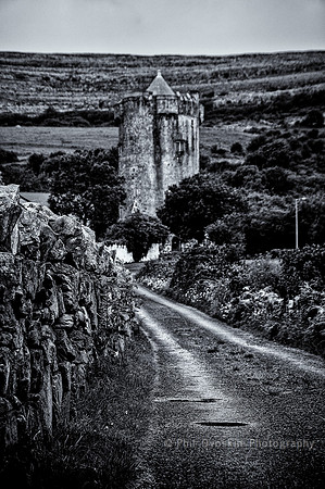 Road to Irish tower